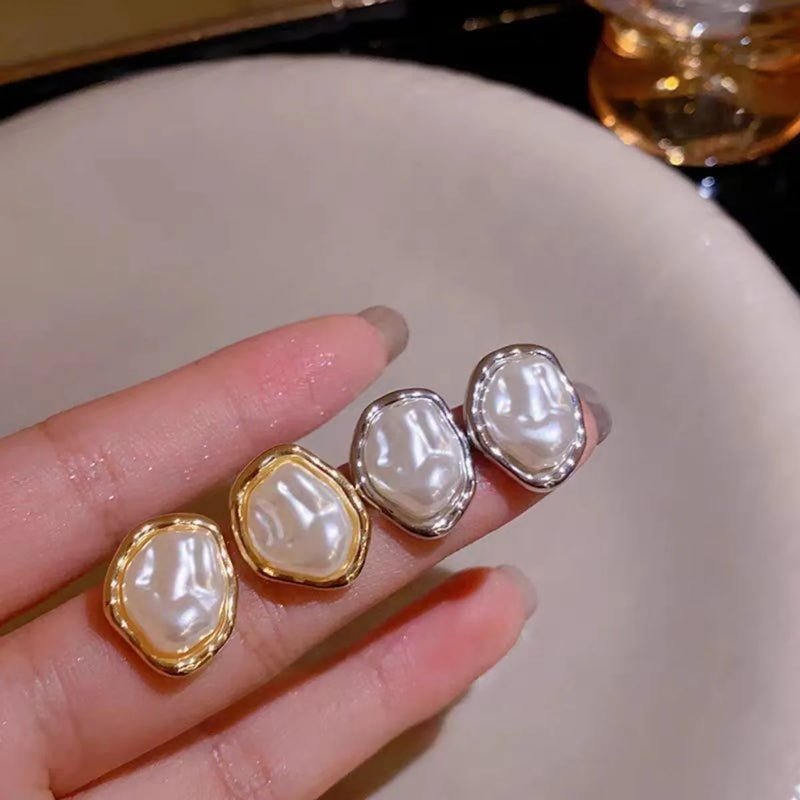 2PC Fashion Metal Irregular Imitation Pearl Stud Earrings Women Elegant Golden Silvery Geometric Personality Earrings Jewelry